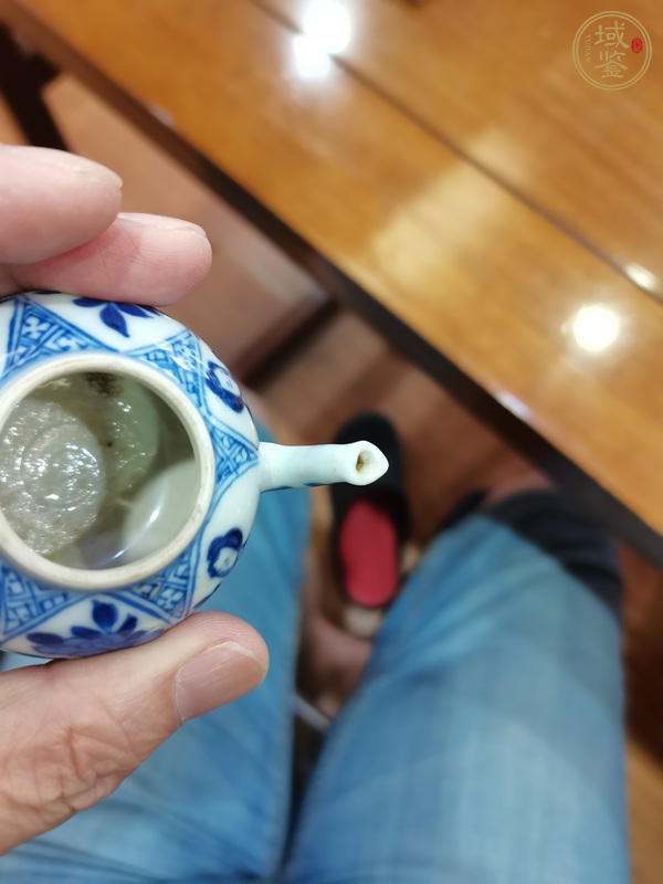 古玩陶瓷青花四美圖茶壺真品鑒賞圖