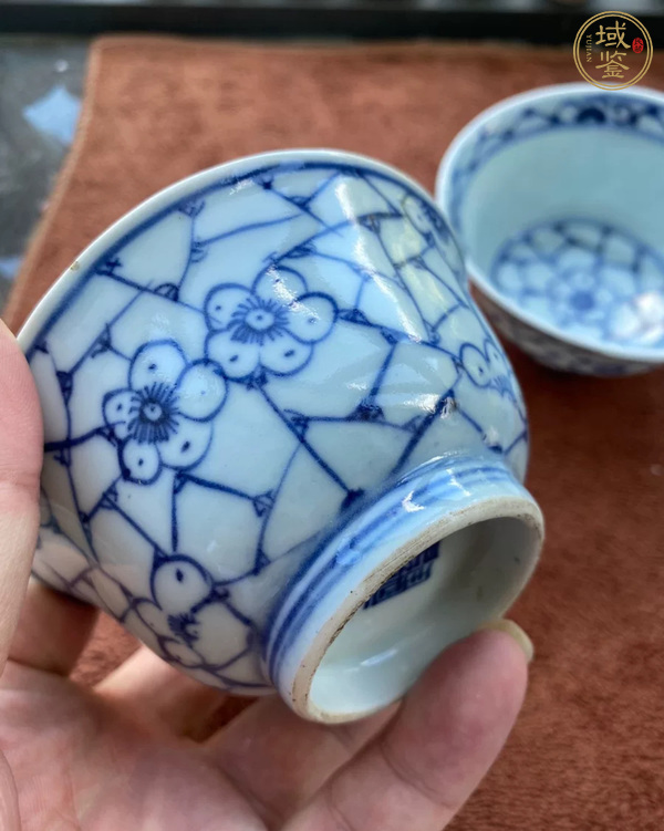 古玩陶瓷冰梅紋青花碗真品鑒賞圖