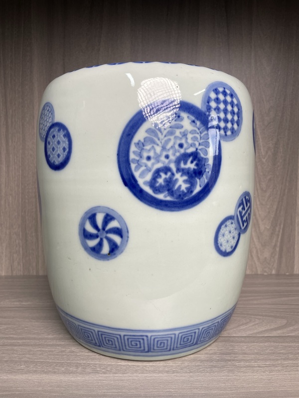 古玩陶瓷清中期 青花皮球花紋文房案缸拍賣,當前價格850元