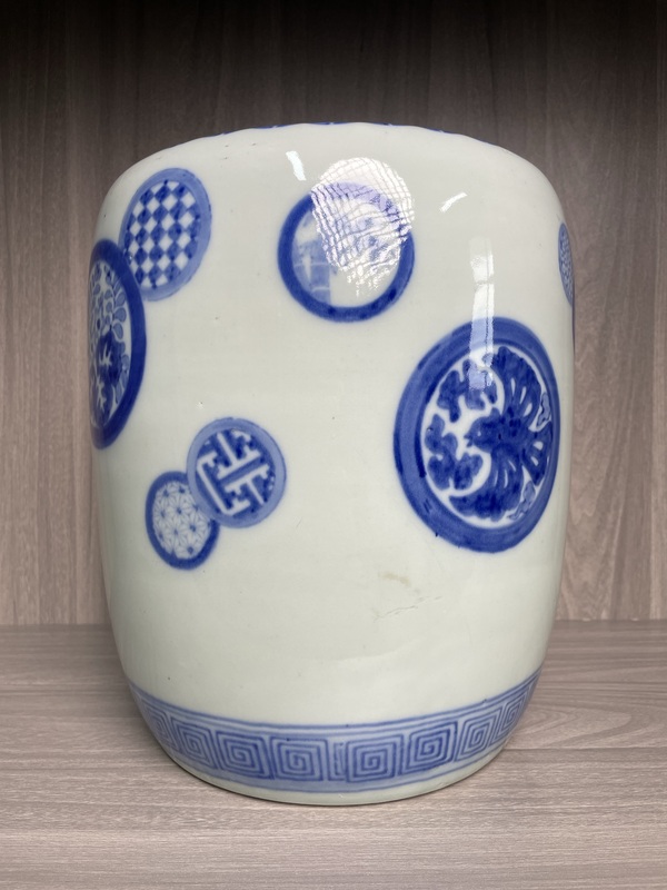 古玩陶瓷清中期 青花皮球花紋文房案缸拍賣,當前價格850元