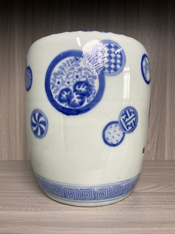 古玩陶瓷清中期 青花皮球花紋文房案缸拍賣,當前價格850元