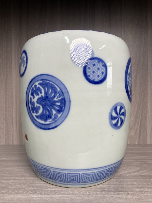 古玩陶瓷清中期 青花皮球花紋文房案缸拍賣,當前價格850元
