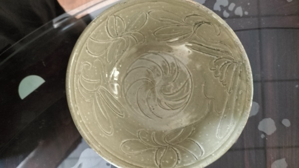 古玩陶瓷北宋龍泉青瓷劃花大碗拍賣,當前價格1888元