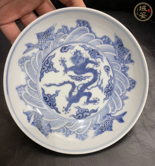 古玩陶瓷青花龍紋盤真品鑒賞圖