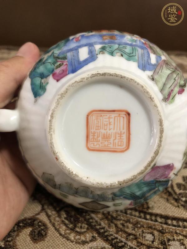 古玩陶瓷粉彩人物故事紋茶杯真品鑒賞圖