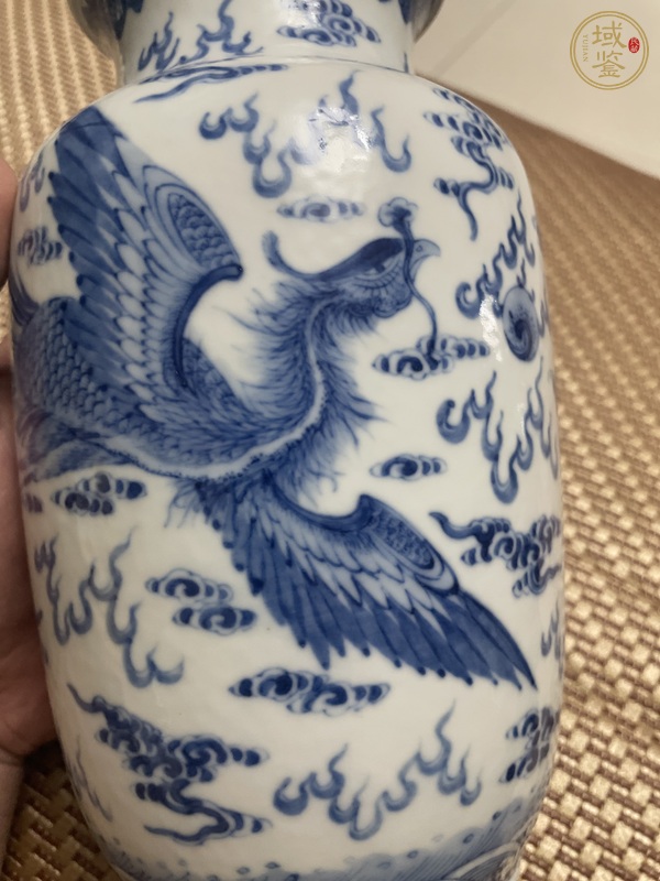 古玩陶瓷龍鳳紋青花瓶真品鑒賞圖