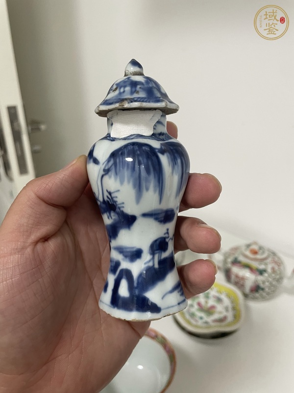 古玩陶瓷青花蓋瓶真品鑒賞圖