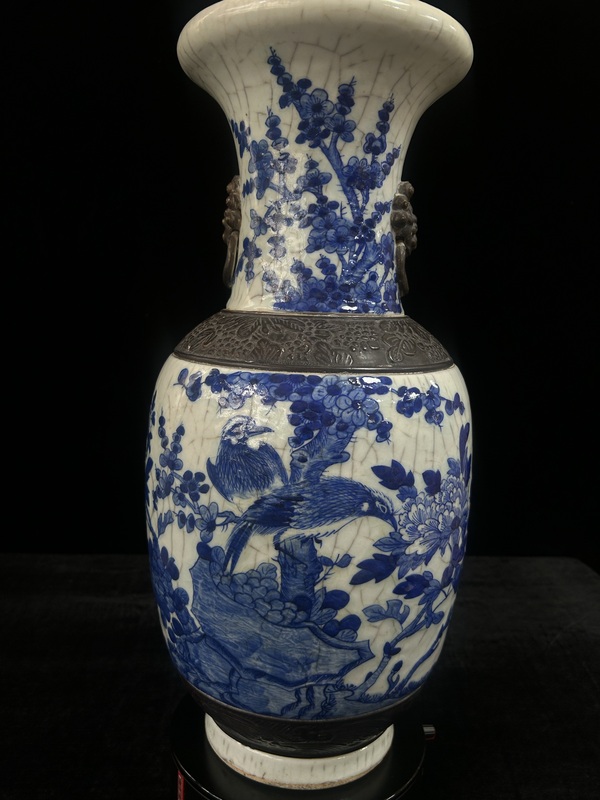 古玩陶瓷青花鐵銹花花卉紋鋪首瓶拍賣,當前價格9800元