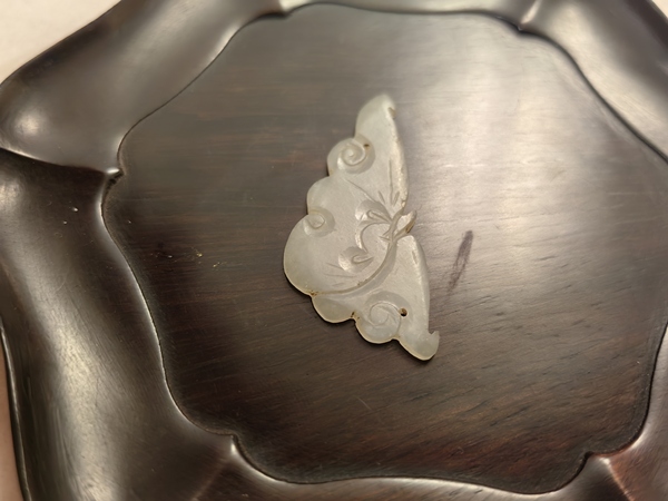 古玩玉器清中期玉蝠(福)佩拍賣,當(dāng)前價(jià)格500元