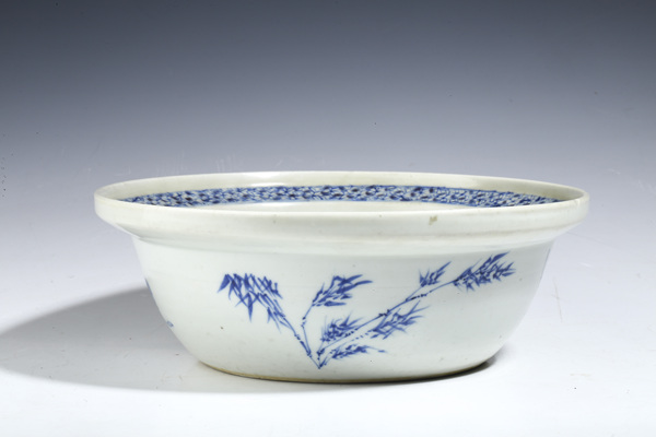 古玩嚴(yán)選清中晚·青花釉里紅洞石花鳥紋凈手盆
拍賣，當(dāng)前價格0元