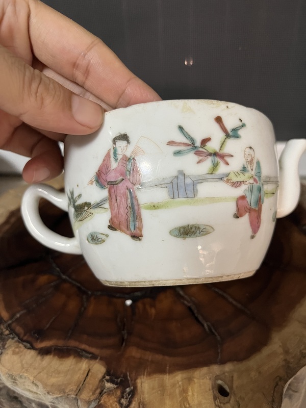 古玩陶瓷同治粉彩人物參湯壺拍賣,當前價格499元