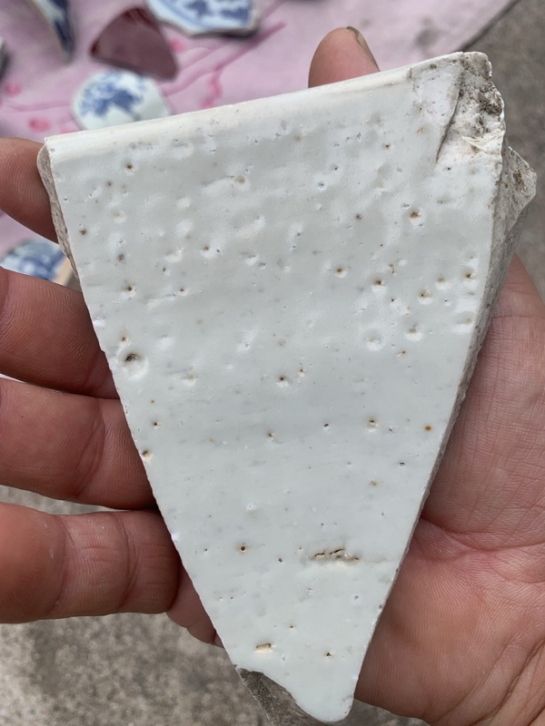 古玩陶瓷空白期青花瓷片拍賣,當(dāng)前價(jià)格5000元