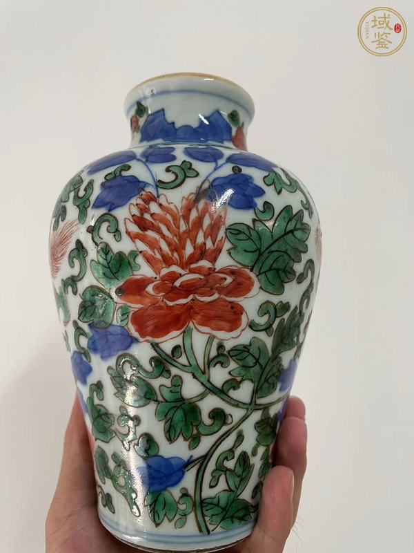 古玩陶瓷青花五彩獅子穿花圖梅瓶真品鑒賞圖