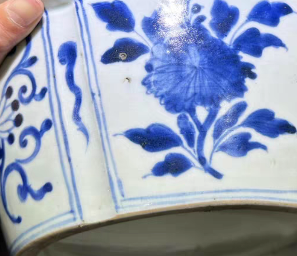 古玩陶瓷青花盆拍賣，當前價格20000元