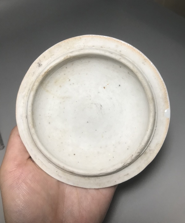古玩陶瓷釉上彩富字蓋缸拍賣,當前價格0元