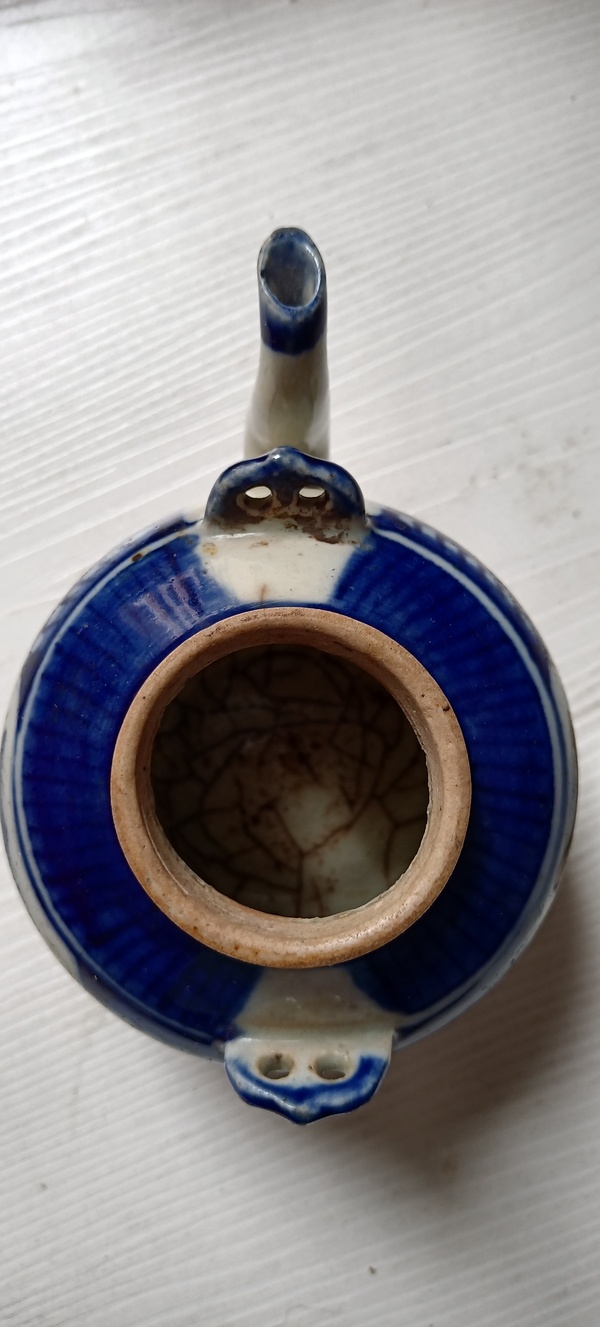 古玩陶瓷晚清青花提梁壺(沒有蓋、壸嘴掉粘)拍賣,當前價格188元