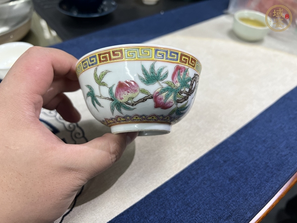 古玩陶瓷粉彩九桃紋碗 真品鑒賞圖