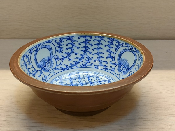 古玩陶瓷清中外醬釉內(nèi)青花筆洗拍賣，當(dāng)前價格680元