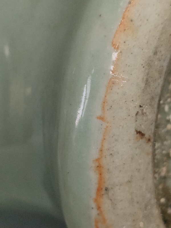 古玩陶瓷清早期青釉暗刻纏枝牡丹紋花觚拍賣，當(dāng)前價(jià)格3500元