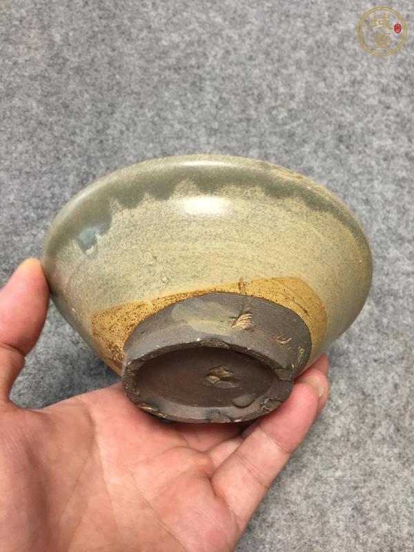 古玩陶瓷越窯青瓷斗笠碗真品鑒賞圖