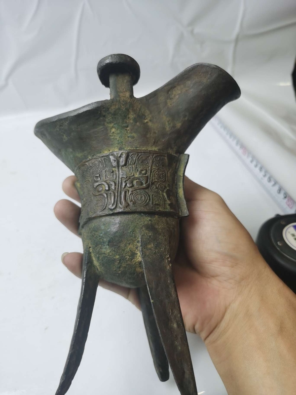 古玩銅器宋仿**爵杯拍賣,當(dāng)前價(jià)格16000元
