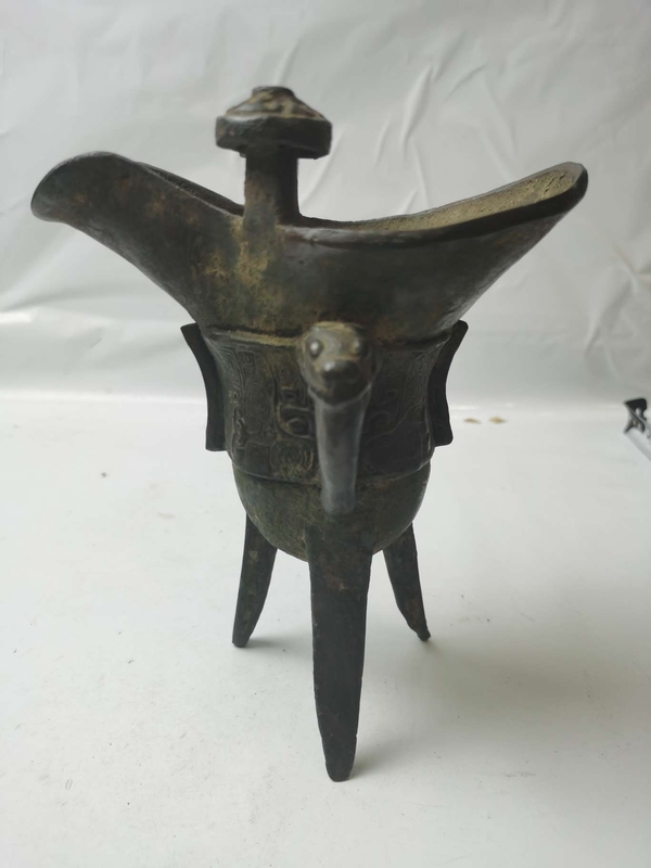 古玩銅器宋仿**爵杯拍賣,當(dāng)前價(jià)格16000元
