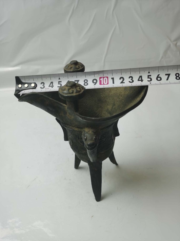 古玩銅器宋仿**爵杯拍賣,當(dāng)前價(jià)格16000元