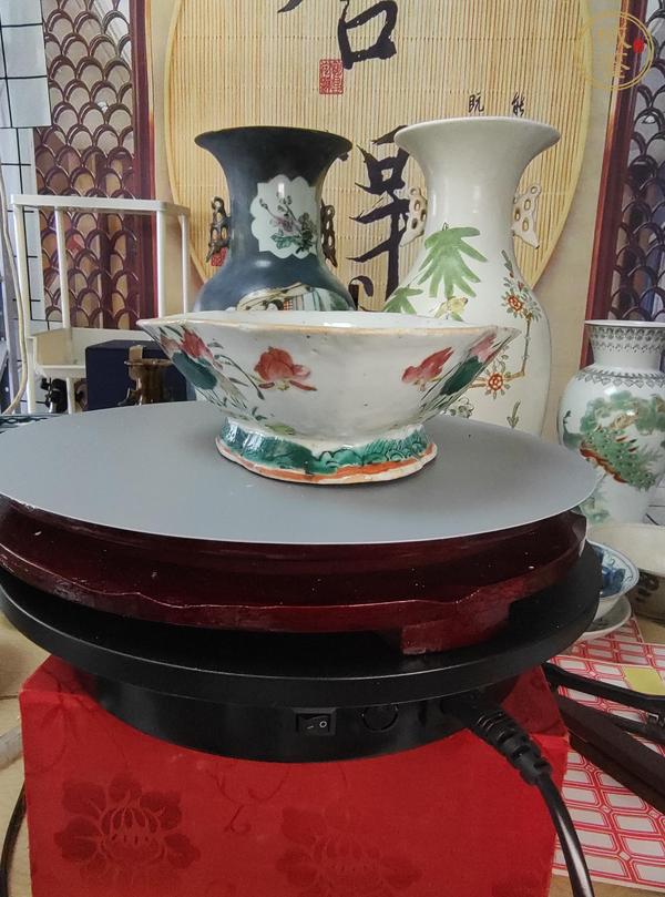 古玩陶瓷同治粉彩花卉高足盤真品鑒賞圖