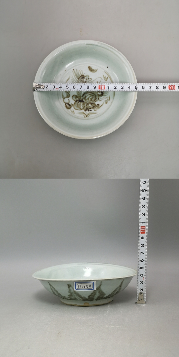 古玩陶瓷清代麒麟望月青花盤拍賣,當前價格1980元
