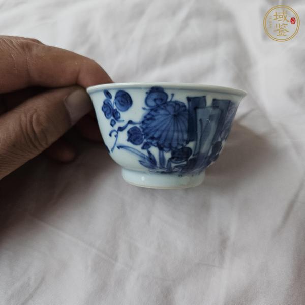 古玩陶瓷青花花卉杯真品鑒賞圖