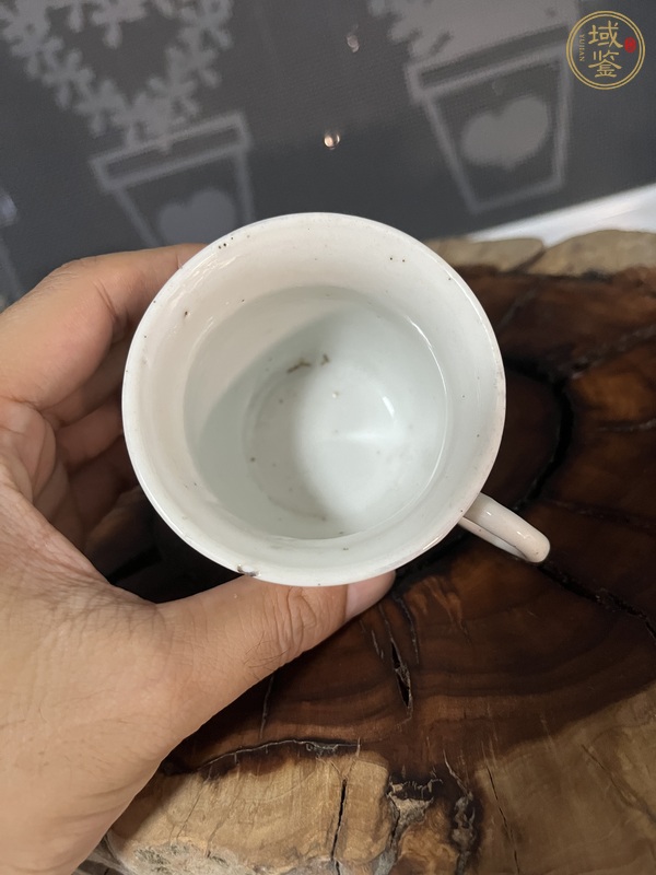 古玩陶瓷粉彩花鳥紋把杯真品鑒賞圖