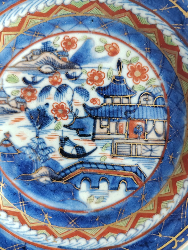 古玩陶瓷清代青花加彩樓臺亭閣山水紋盤拍賣,當前價格1999元