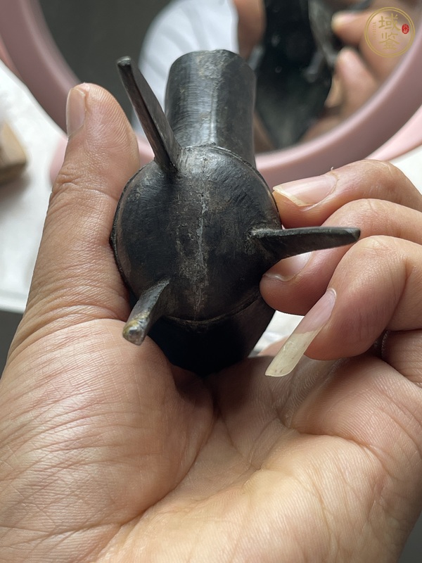 古玩銅器爵杯真品鑒賞圖