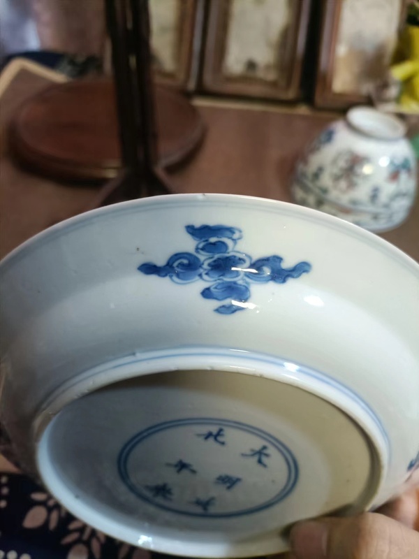 古玩陶瓷大明成化年制款青花鳳紋盤拍賣,當(dāng)前價(jià)格8888元