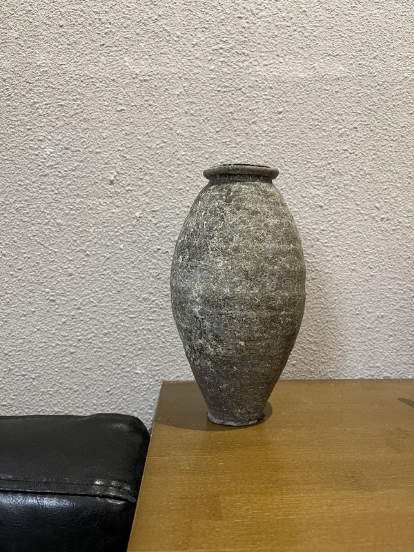 古玩陶瓷詫寂風中古花瓶拍賣,當前價格1888元