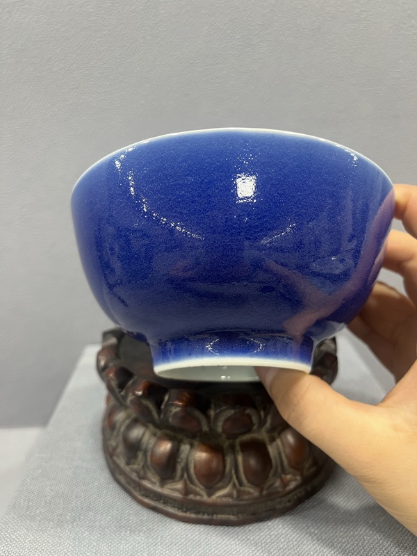 古玩陶瓷霽藍釉內青花八寶紋茶碗拍賣,當前價格11000元