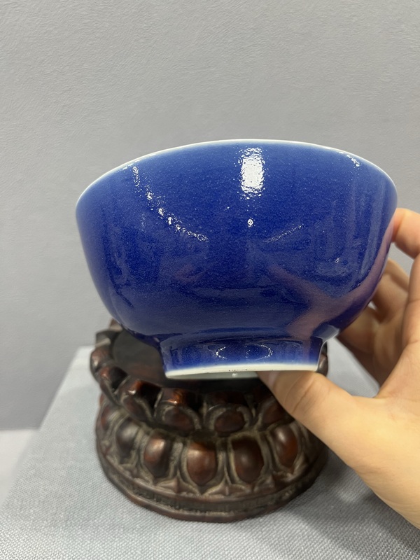 古玩陶瓷霽藍釉內青花八寶紋茶碗拍賣,當前價格11000元