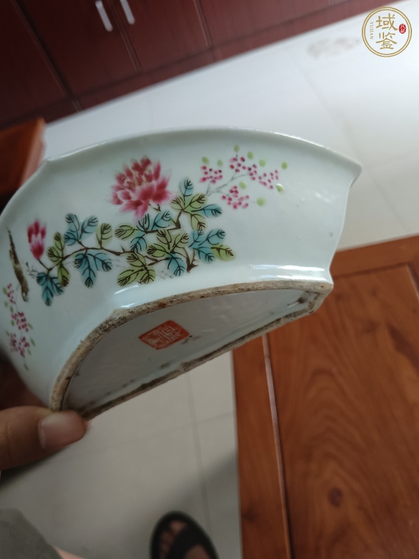 古玩陶瓷粉彩花鳥紋攢盤真品鑒賞圖