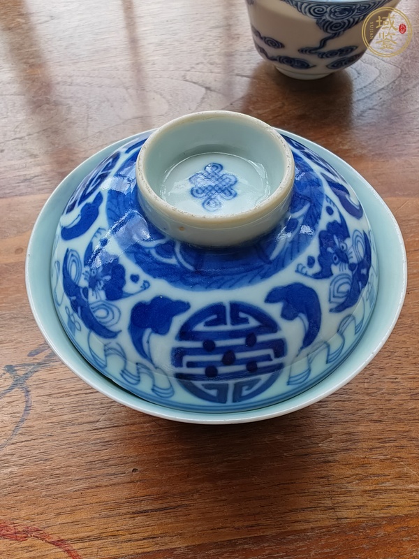 古玩陶瓷青花蓋碗真品鑒賞圖