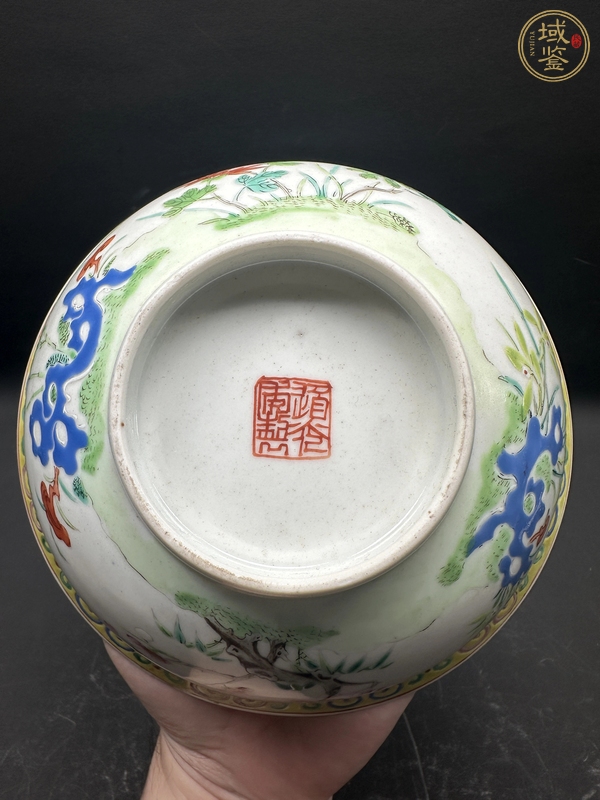 古玩陶瓷粉彩四季花卉折沿碗真品鑒賞圖