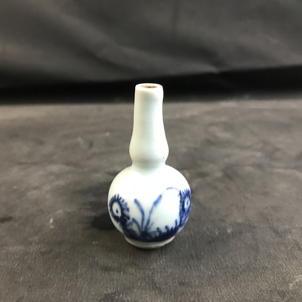 古玩陶瓷一口價康熙花卉紋青花葫蘆瓶拍賣,當前價格666元