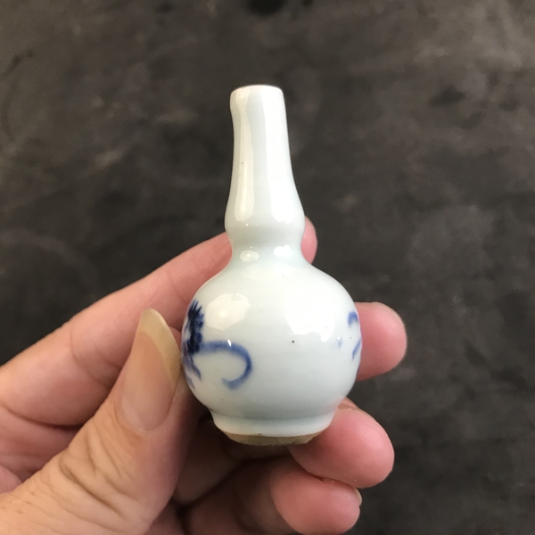 古玩陶瓷一口價康熙花卉紋青花葫蘆瓶拍賣,當前價格666元