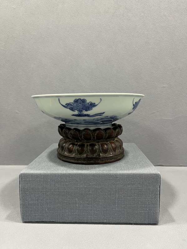 古玩陶瓷青花壽山福海圖淺碗拍賣,當(dāng)前價(jià)格8888元
