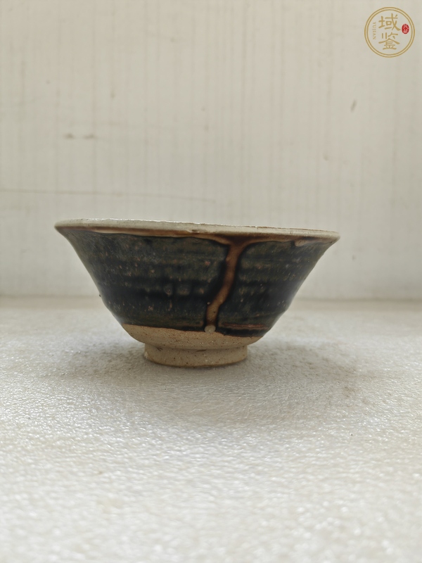 古玩陶瓷磁州窯雙色釉茶碗真品鑒賞圖