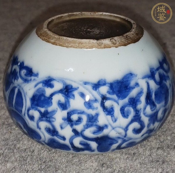 古玩陶瓷青花纏枝花卉紋水洗真品鑒賞圖