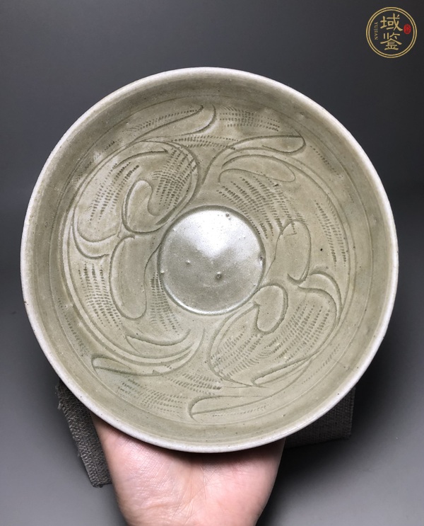 古玩陶瓷青瓷刻花斗笠碗  真品鑒賞圖