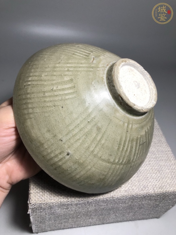 古玩陶瓷青瓷刻花斗笠碗  真品鑒賞圖