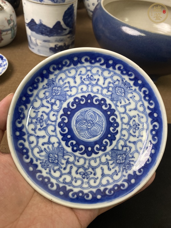 古玩陶瓷清中期青花小盤真品鑒賞圖