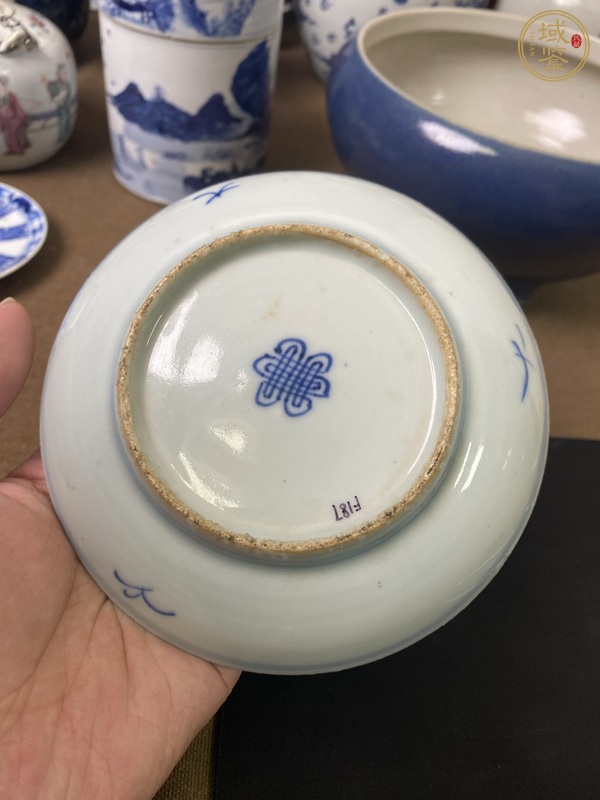 古玩陶瓷清中期青花小盤真品鑒賞圖