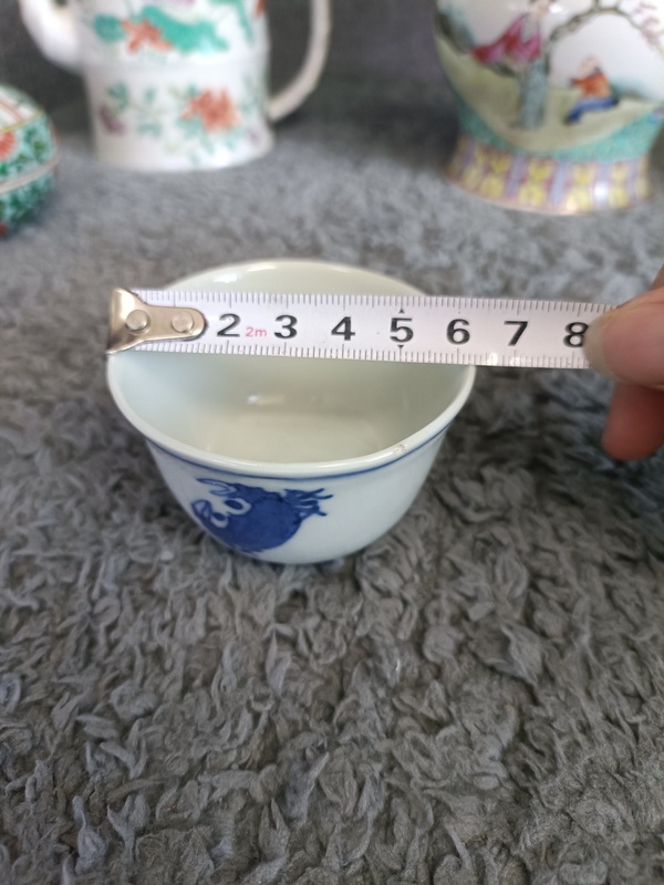 古玩陶瓷清代蟹藻紋青花杯拍賣，當前價格3888元